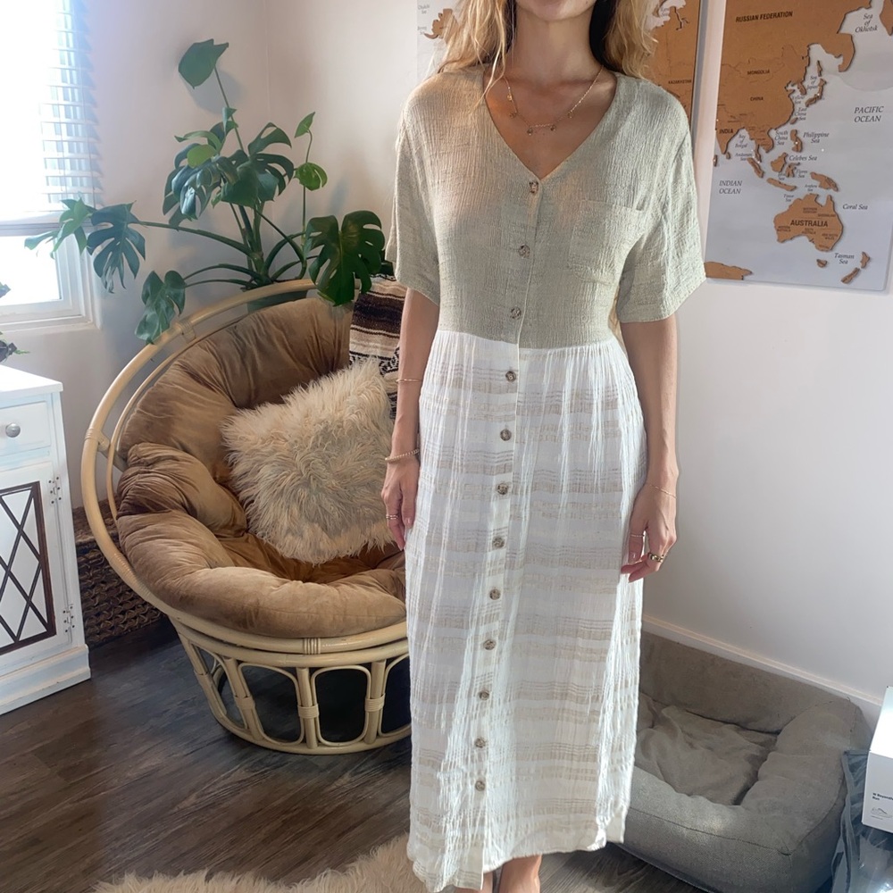 Vintage Beige and White Linen Blend Button-Front maxi Dress